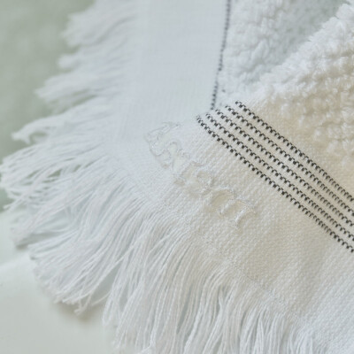 Towel, 100x180 cm, White w. grey stripes